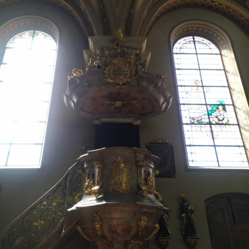 Führung der 3b-Kinder durch die Pfarrkirche Thaur