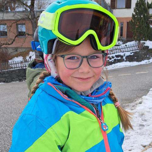 Spaß im Schnee und auf dem Eis