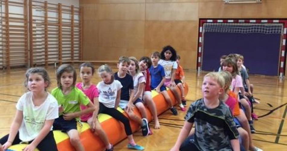 Eine tolle Turnstunde mit Hopsa Hopper